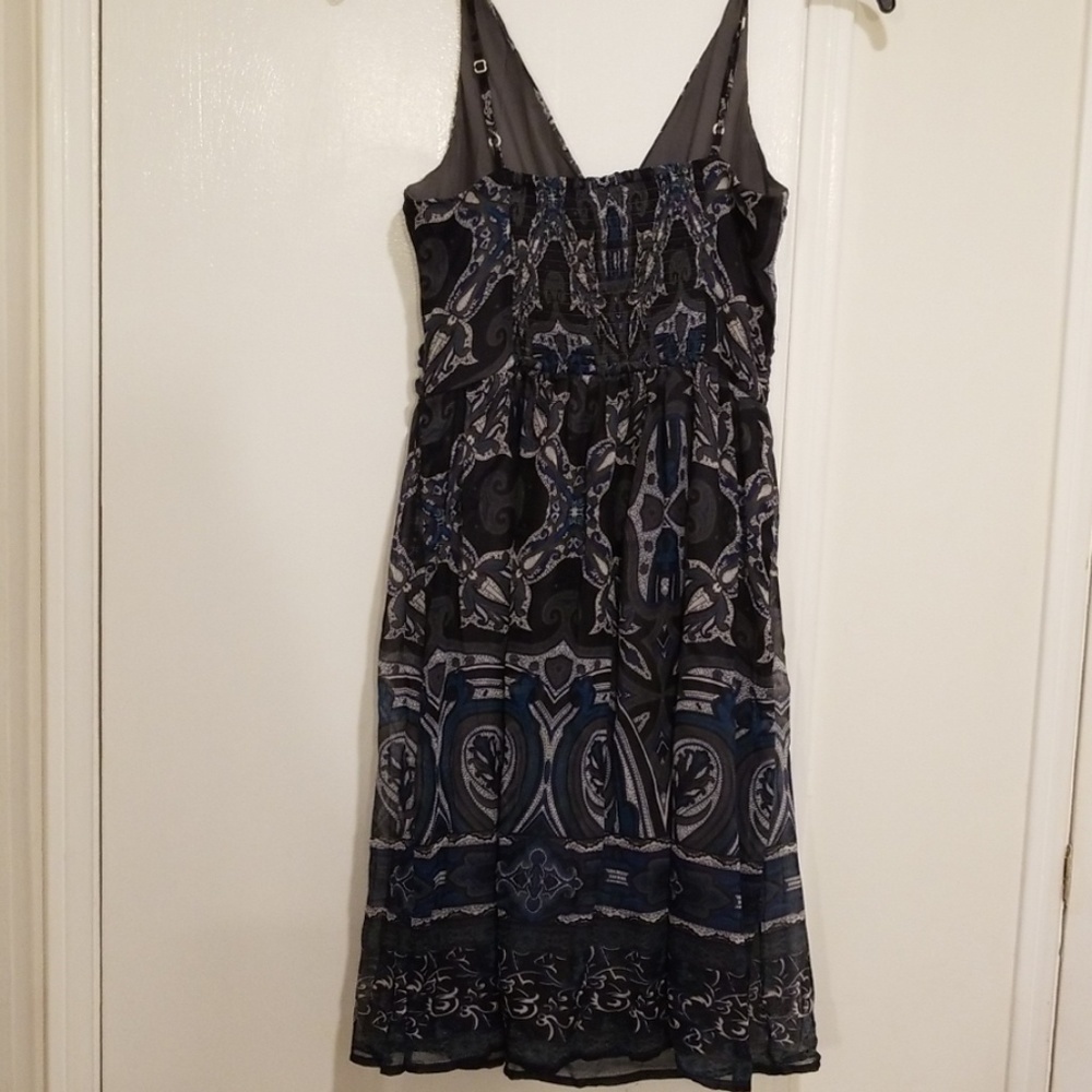 💕VERO MODA💕 Midi Pattern Dress - Picture 2 of 5